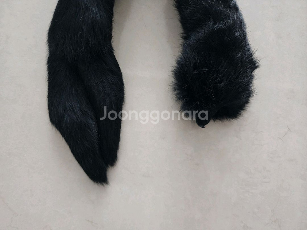 ENC 에서 나온 토끼털 목도리 팔아요--5