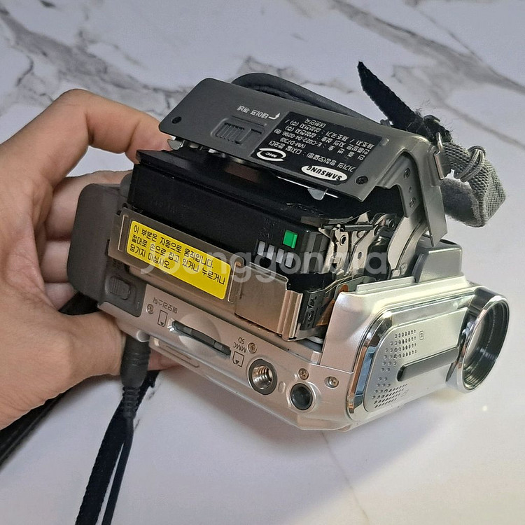 삼성 미니DV 6mm 디지털 캠코더 VM-D730--4