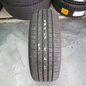 205 40 18 2054018피렐리 신투 런플 1짝판매합니다