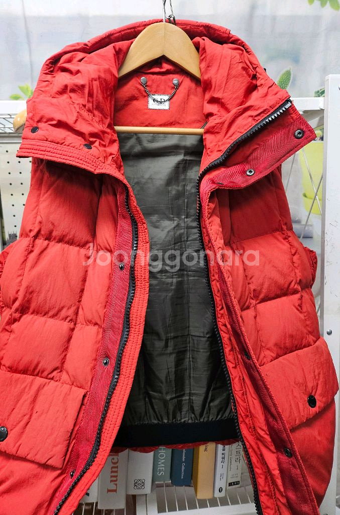 C.P.컴퍼니 후드 패딩 베스트--3