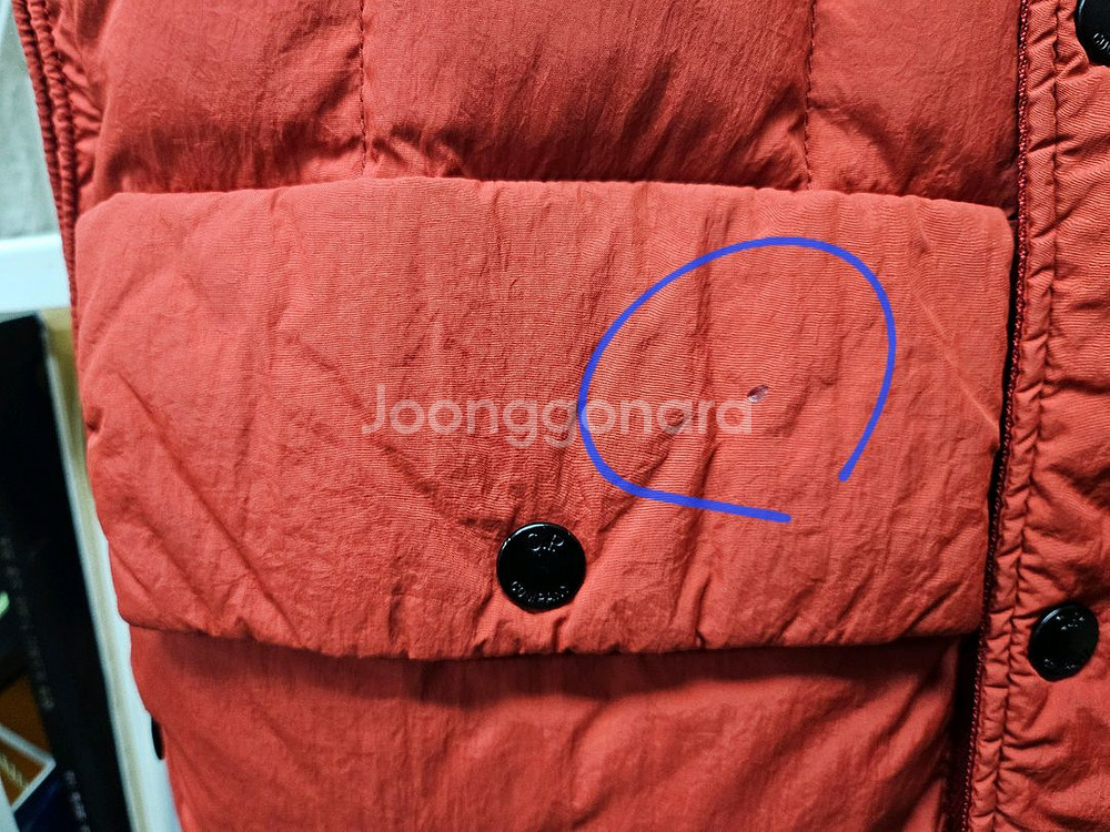 C.P.컴퍼니 후드 패딩 베스트--7