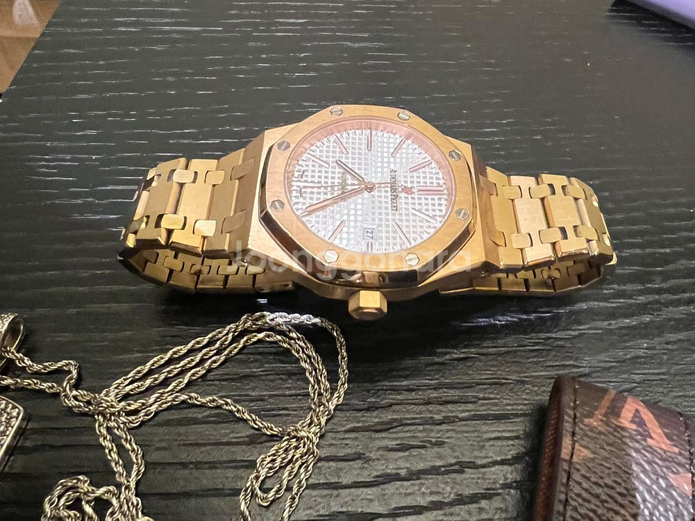 오데마피게15400 로즈골드38mm 흰판--0