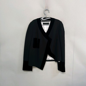 럭키슈에뜨 벨벳 자켓 36사이즈