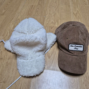 우트 피치스 귀달이 양털 모자 + 캡 세트 새상품