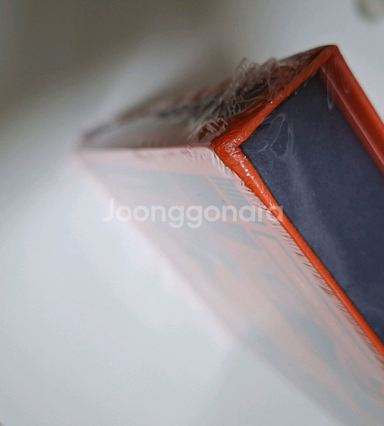 아이유 골든아워 블루레이 미개봉--1