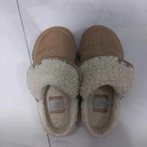 뉴발란스 퍼플리 V2 230