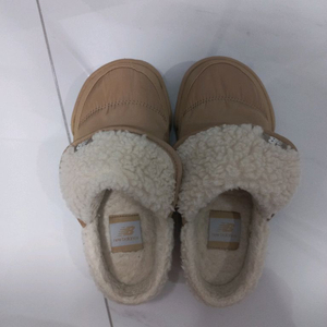 뉴발란스 퍼플리 V2 230