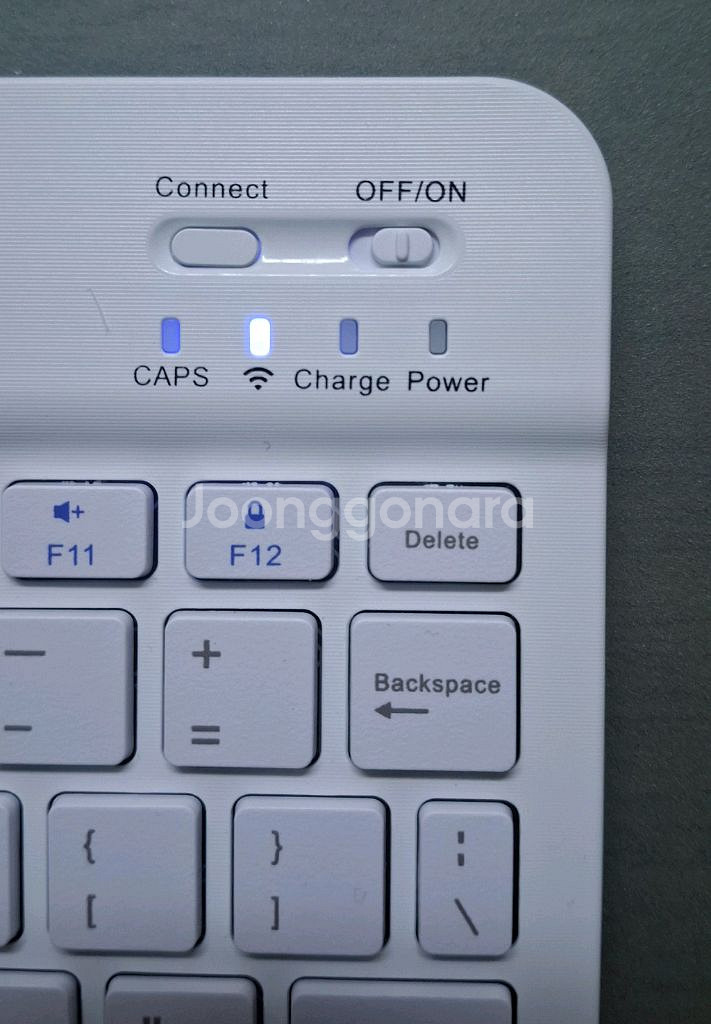 ConnectFit 휴대용 블루투스 키보드.--3