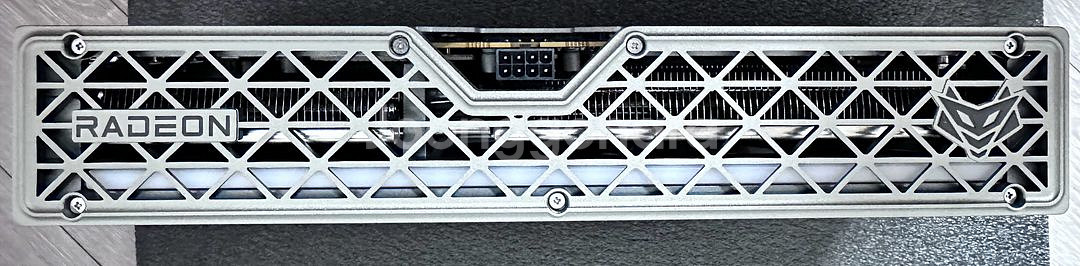 사파이어 RX 9060XT Nitro 니트로 16gb--3