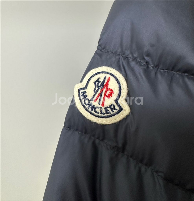 [1] 몽클레어 LANS 여성 패딩 네이비--3