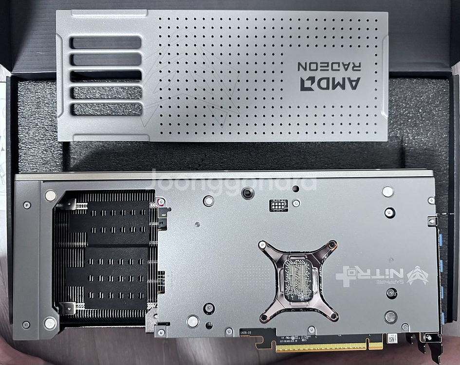 사파이어 RX 9070XT Nitro 니트로+ 그래픽카드--2