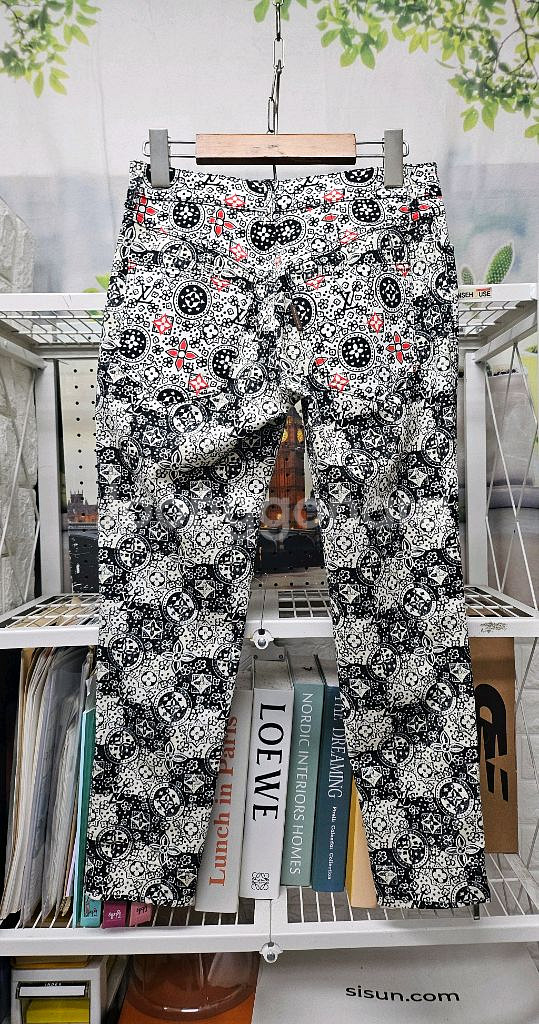 루이비통 여성팬츠 26 모노그램 슬림팬츠 명품바지 WL85--3