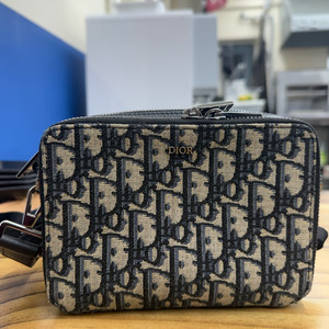 디올 오블리크 자카드 스트랩 파우치 메신저백