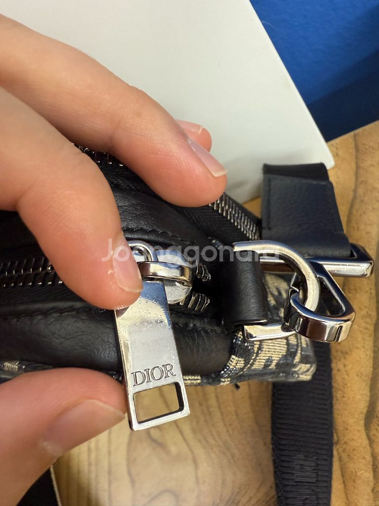 디올 오블리크 자카드 스트랩 파우치 메신저백--2