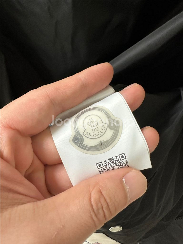 [4] 몽클레어 그림퍼스 후드 바람막이 자켓--5