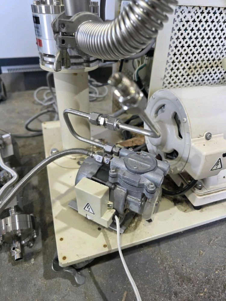 ULVAC UTM50,YTP-50M,Qulee,PTI-50 알박 터보분자진공펌프 이미지