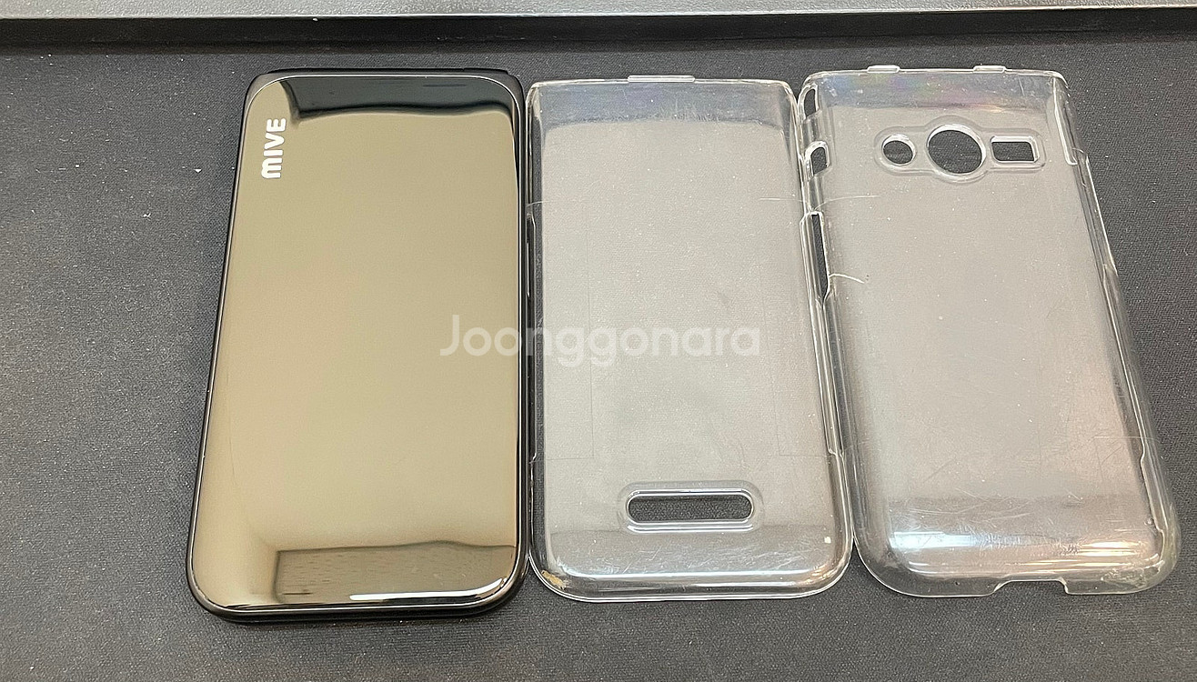 ALT스타일폴더 32GB 블랙 무잔상 상태좋은 중고10만5천팝니다--0