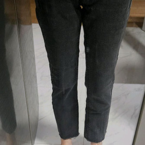 제평에서 구매한 바이미(Byme) 여자 블랙 청바지