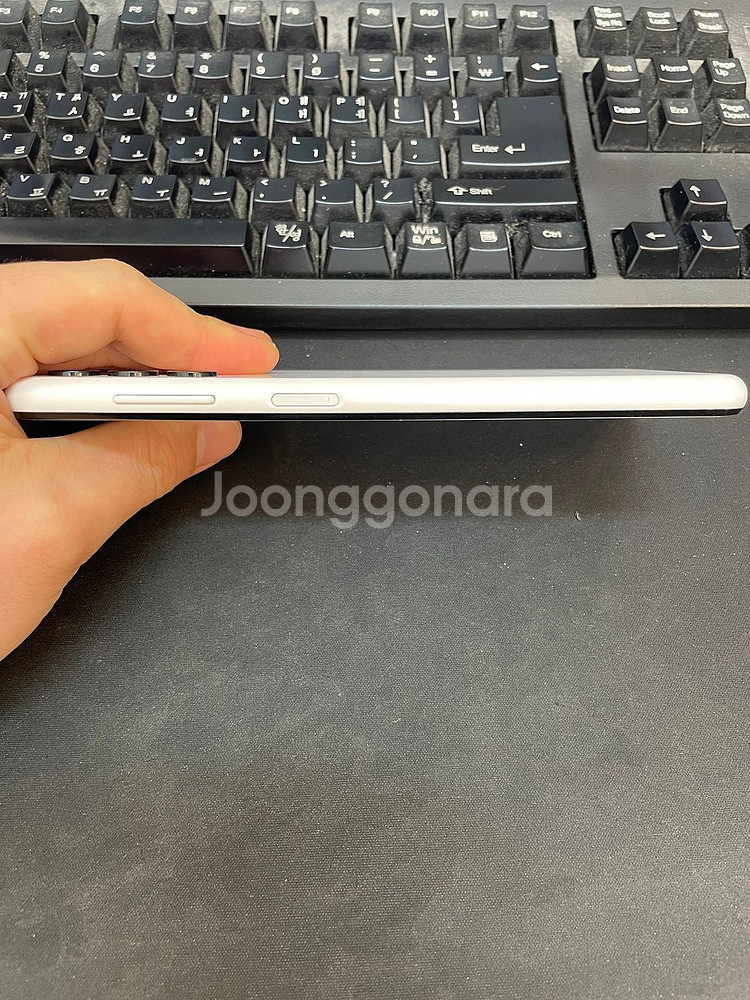 갤럭시A13 와이드6 화이트 128GB 무잔상 상태좋은 중고10만5천팜--3