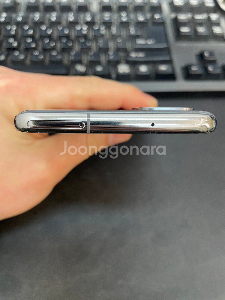 갤럭시S20플러스 그레이 256GB 무잔상 상태좋은 중고22만1000원팝니다--2