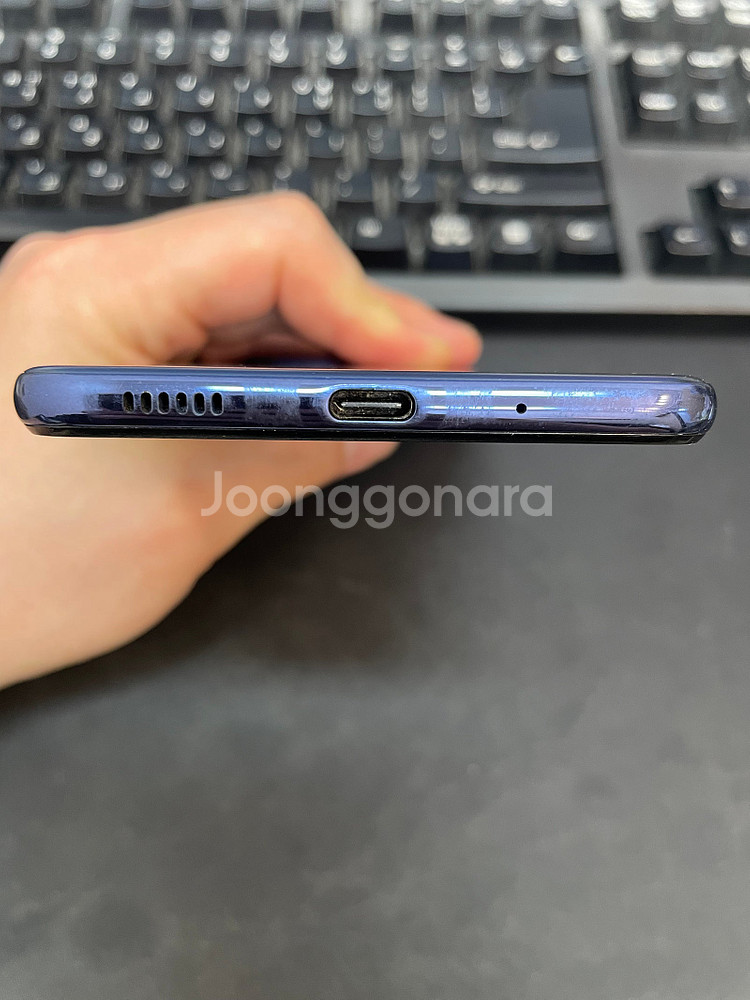 갤럭시퀀텀3 블루 128GB 무잔상 상태좋은 중고15만1000원팝니다.--4