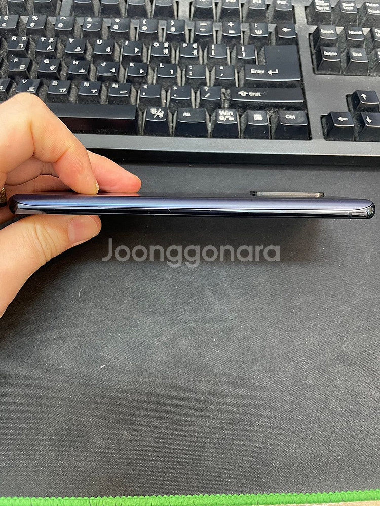 갤럭시S20FE 네이비 128GB 무잔상 상태좋은 중고17만4천팝니다--5