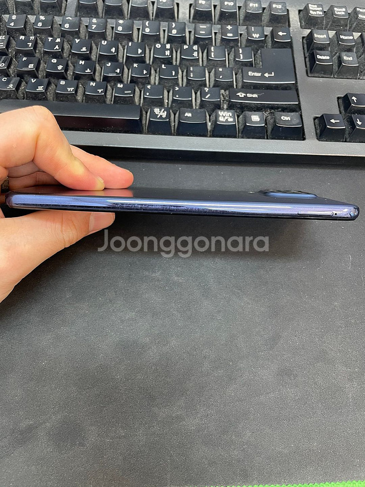 갤럭시퀀텀3 블루 128GB 무잔상 상태좋은 중고15만1000원팝니다.--5