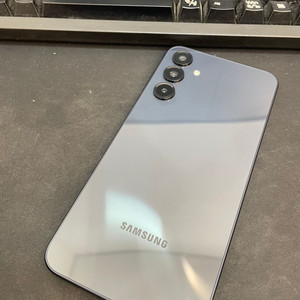 갤럭시버디4 블랙 128GB 무잔상 상태좋은 중고19만8천팝니다