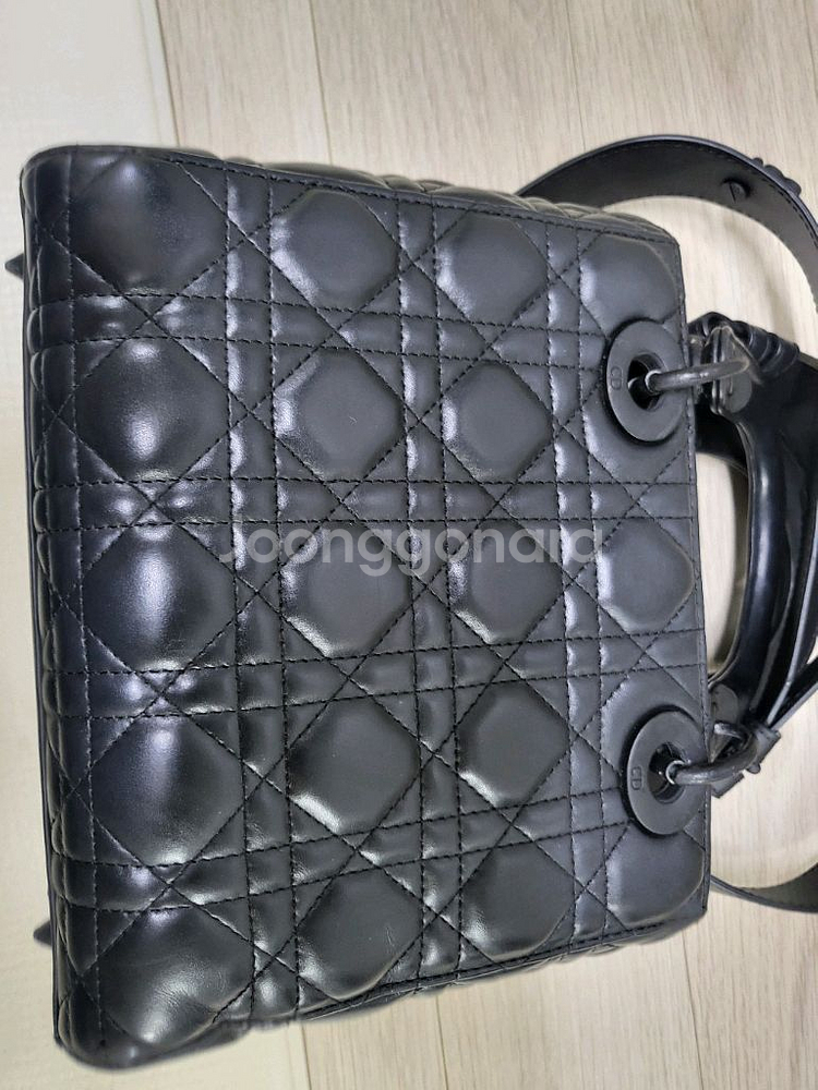 디올 레이디백 블랙--6