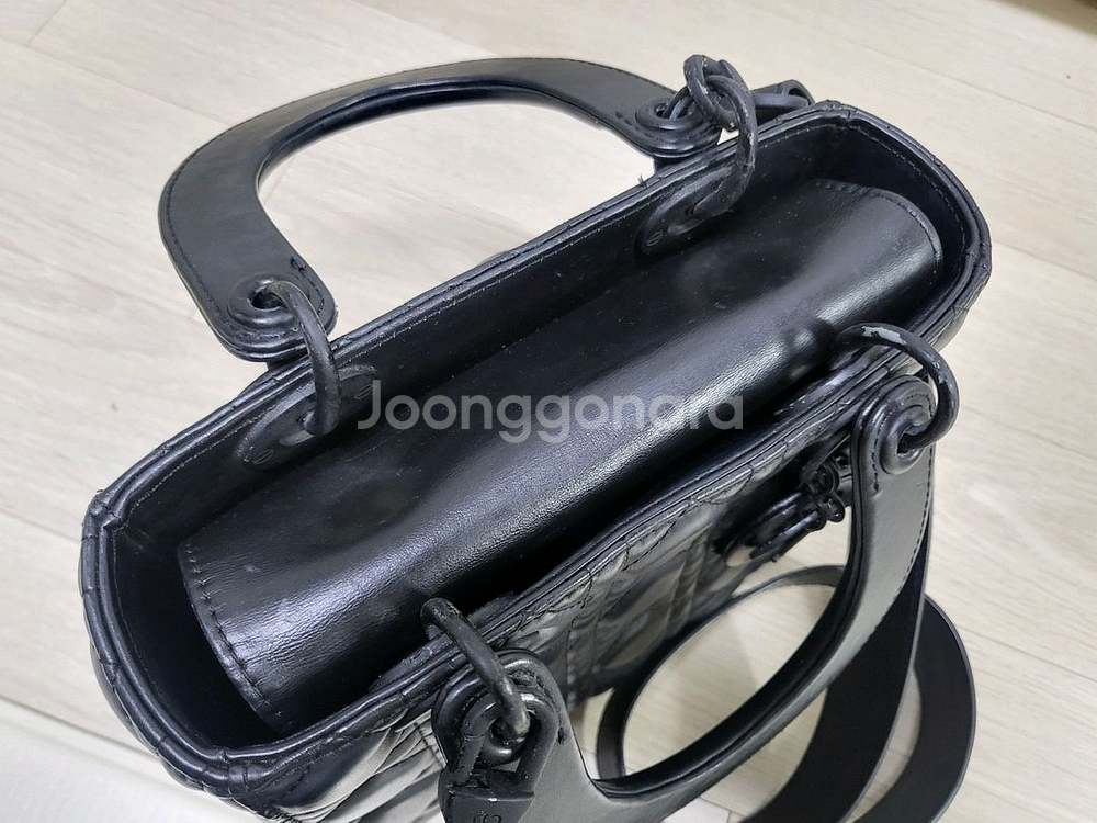 디올 레이디백 블랙--8
