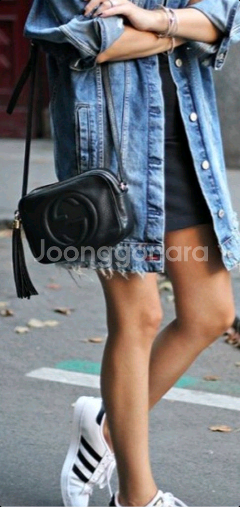 구찌 디스코 크로스백/카메라백 새상품급 정품(감정서O)--0