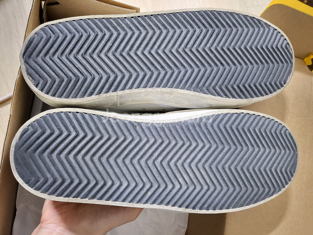 골든구스 스니커즈 36사이즈--4