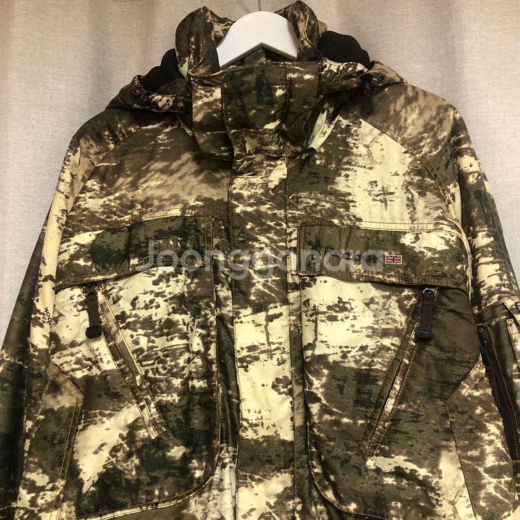 리복 클래식 카모 보드복 스키 자켓 100--1