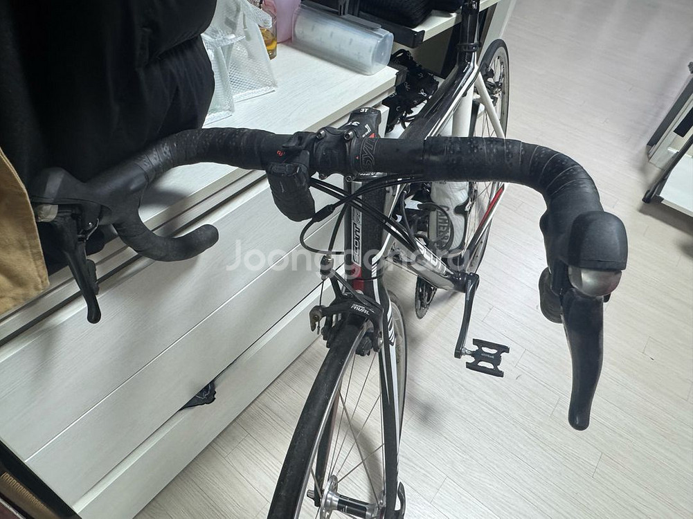 Addict R2스캇 로드 자전거 판매합니다--1