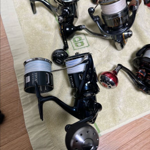 21트윈파워xd 4000xg 보조스풀추가 판매합니다.