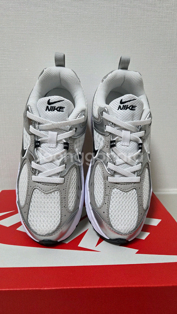 나이키 V5 RNR 키즈 운동화 새제품 220--1