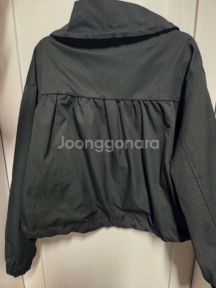 블랙크롭점퍼--1