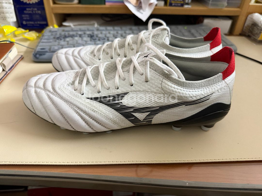 미즈노 모렐리아 네오 4 베타 엘리트 AG 사이즈260 싸게팝니다--1