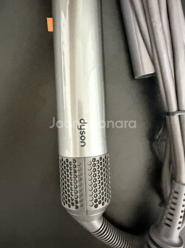 다이슨 에어랩 110볼트 HS05 본체만--5