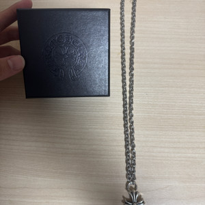 크롬하츠 십자가 목걸이