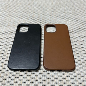 아이폰12프로 가죽 정품 맥세이프 케이스 팝니다