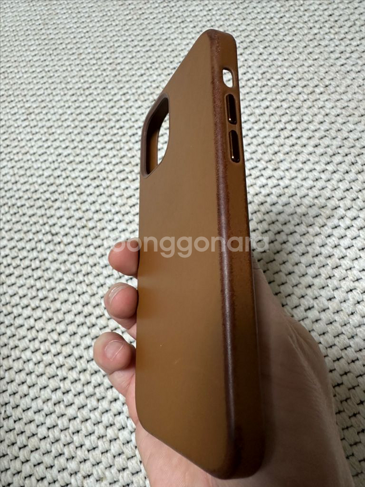 아이폰12프로 가죽 정품 맥세이프 케이스 팝니다--2