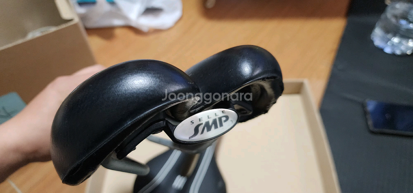 셀레 SMP 자전거 안장 팝니다.--3