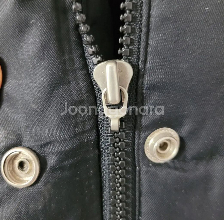 티피코시 오리털 여성 블랙 숏 패딩--8