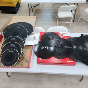 심벌들 팝니다. (보스포러스,사비안,에반스)