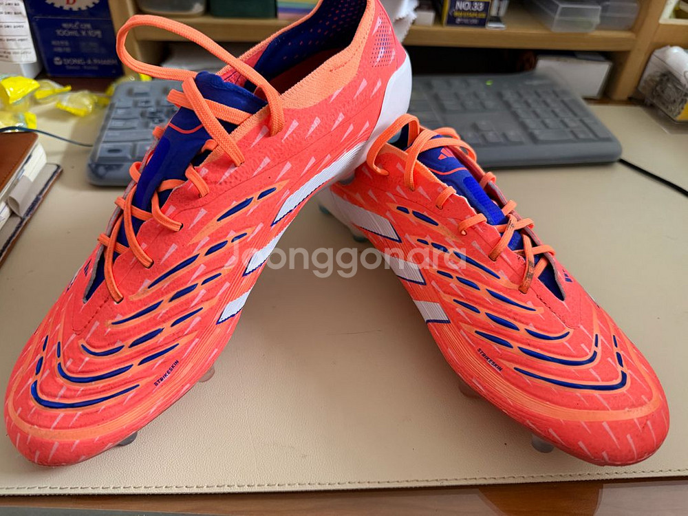 프레데터 엘리트 ag 사이즈265팝니다--3