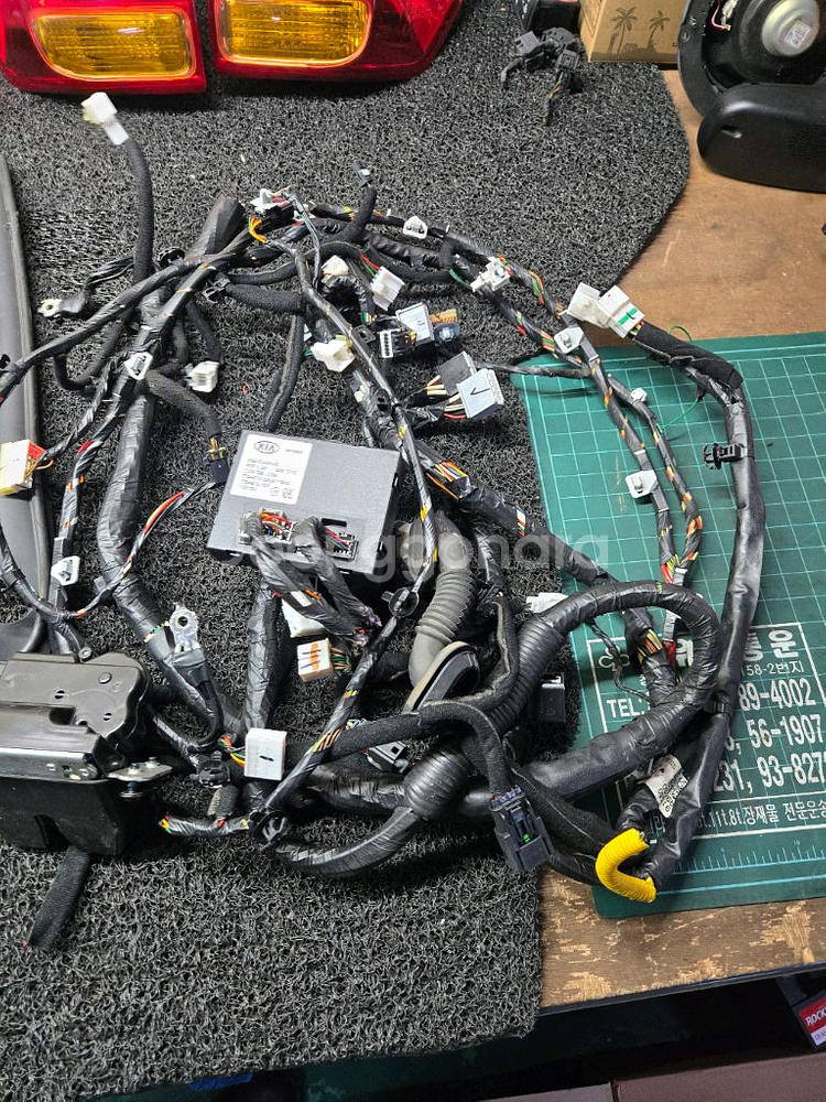 올뉴카니발 전동트렁크 개조 셋트 판매원해요--4