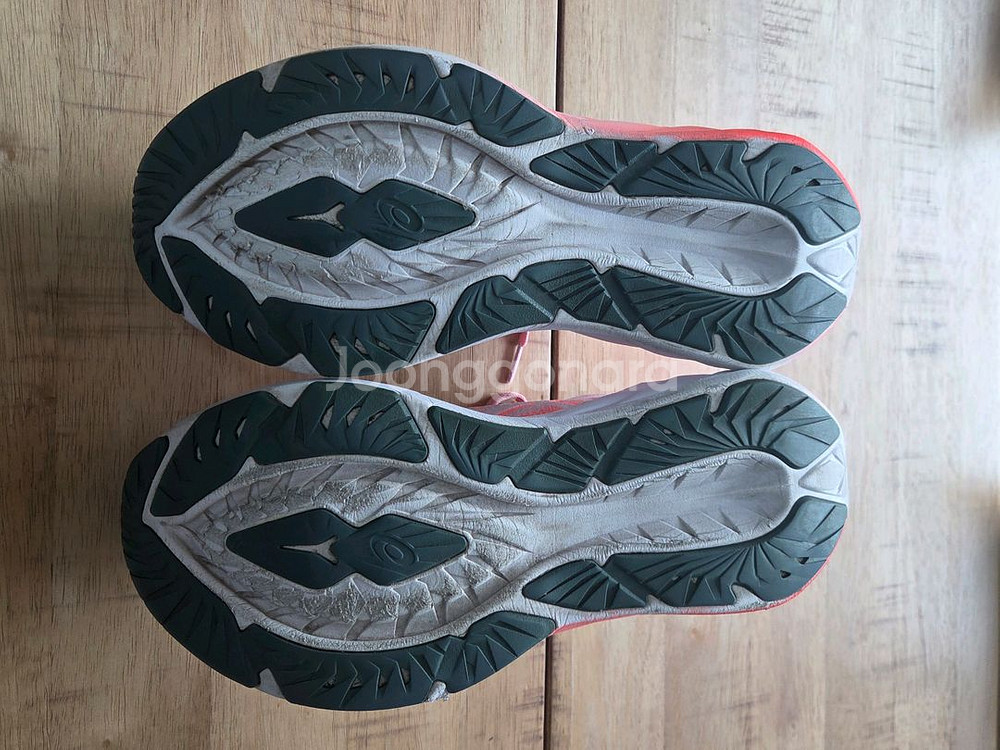 아식스 노바블라스트4 275--3