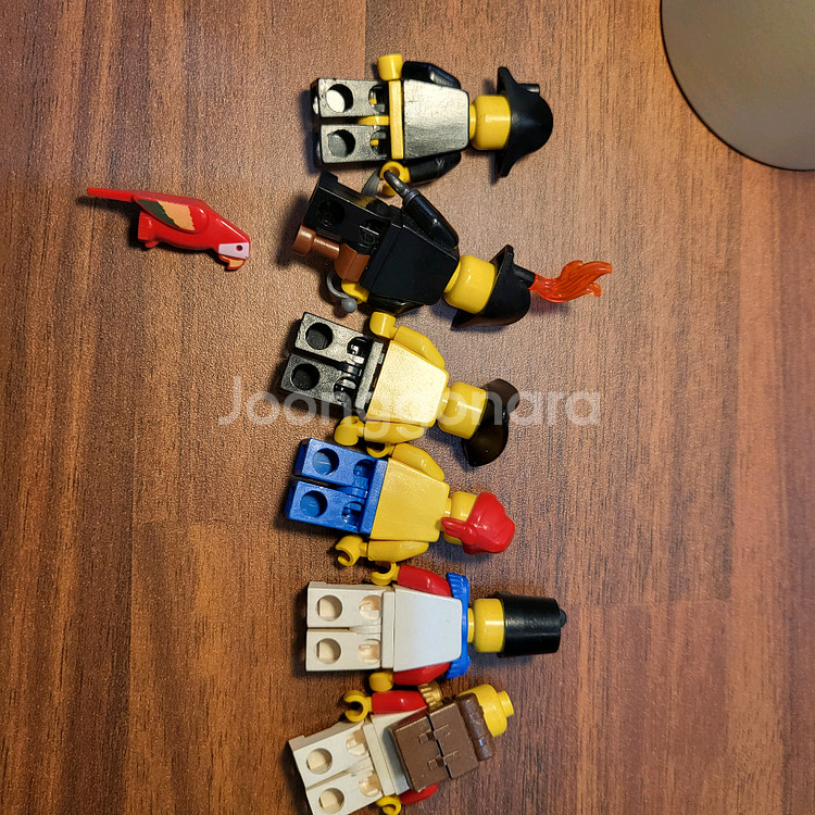 올드레고 해적,정부군 피규어입니다--3