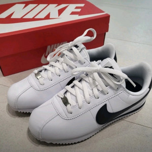 나이키 코르테즈 운동화